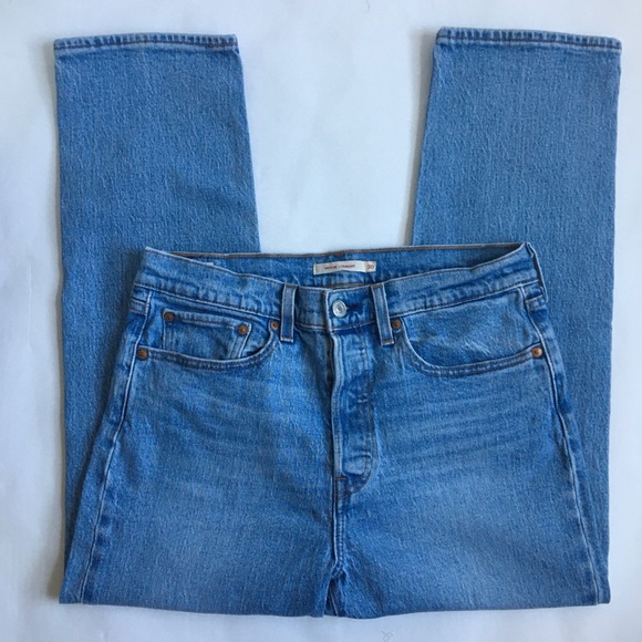 Levi’s Wedgie Straight Ankle Crop High Rise Light Wash Blue Denim Jeans Size 30 - Picture 1 of 17